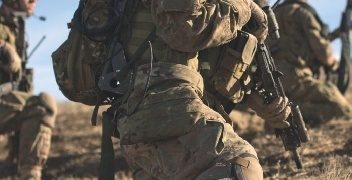 Paweł Makowiec, Marek Mroszczyk – Walka piechoty